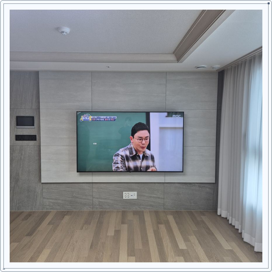 벽걸이TV 설치 작업 사진 참고 22 주제